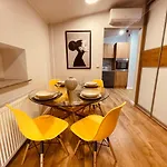 Ktw Kosciuszki 41 - Sky & Design Apartman *